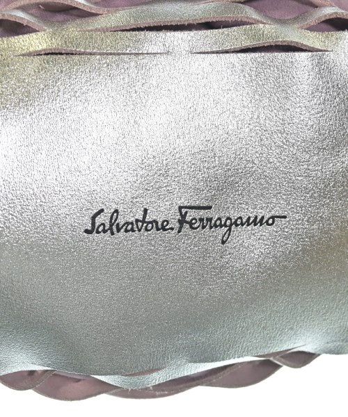 Salvatore Ferragamo（サルバトーレフェラガモ）ハンドバッグ シルバー サイズ:- レディース/2200608885063