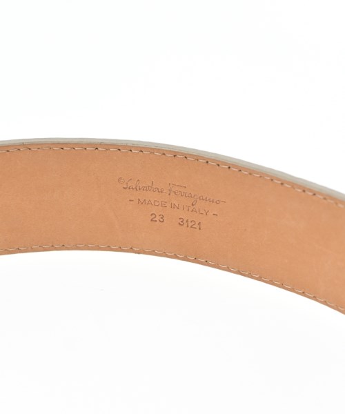 Salvatore Ferragamo（サルバトーレフェラガモ）ベルト 白 サイズ:S レディース/2200607432527