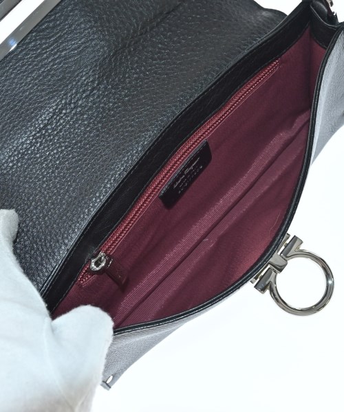 Salvatore Ferragamo（サルバトーレフェラガモ）ショルダーバッグ 黒 サイズ:- レディース/2200665963056