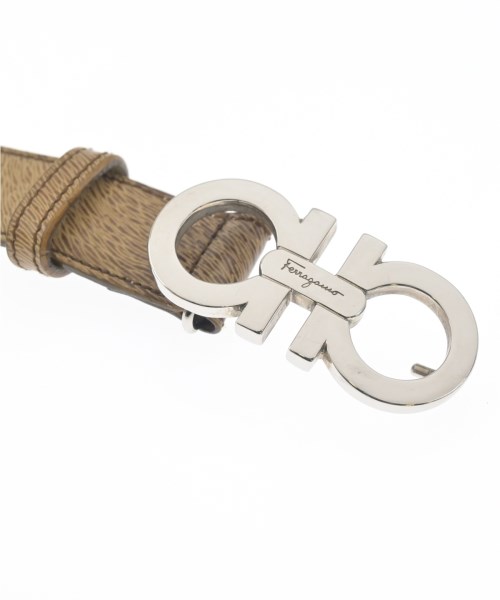 Salvatore Ferragamo（サルバトーレフェラガモ）ベルト ベージュ サイズ:70 レディース/2200667819078