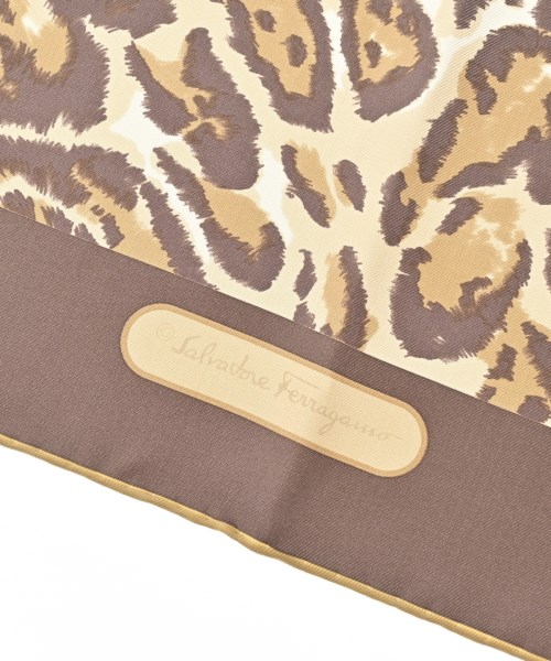 Salvatore Ferragamo（サルバトーレフェラガモ）バンダナ・スカーフ 茶 サイズ:- レディース/2200674018075
