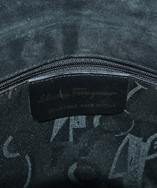Salvatore Ferragamo（サルバトーレフェラガモ）ショルダーバッグ 黒 サイズ:- レディース/2200674202801