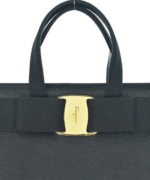 Salvatore Ferragamo（サルバトーレフェラガモ）ハンドバッグ 黒 サイズ:- レディース/2200678115213