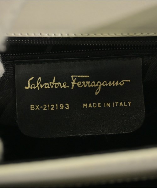 Salvatore Ferragamo（サルバトーレフェラガモ）トートバッグ 白 サイズ:- レディース/2200678115251