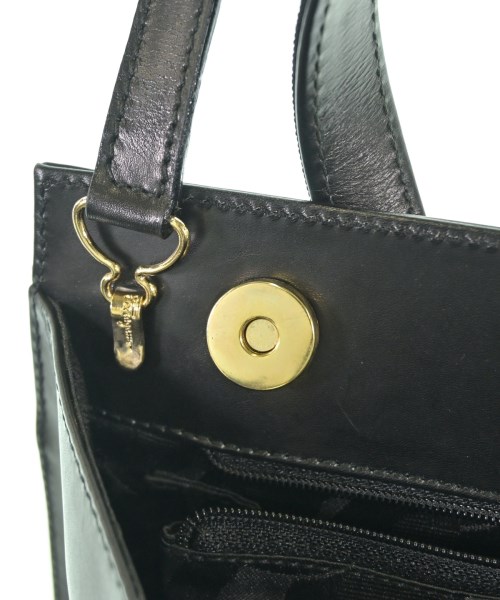 Salvatore Ferragamo（サルバトーレフェラガモ）ハンドバッグ 黒 サイズ:- レディース/2200678116265
