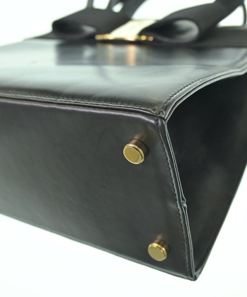 Salvatore Ferragamo（サルバトーレフェラガモ）ハンドバッグ 黒 サイズ:- レディース/2200678116265