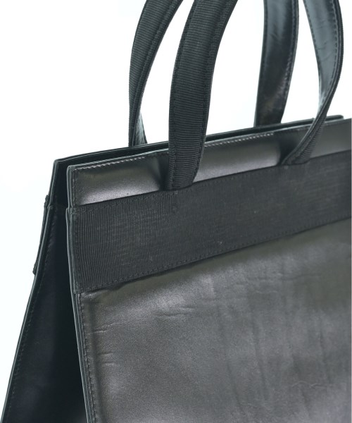 Salvatore Ferragamo（サルバトーレフェラガモ）ハンドバッグ 黒 サイズ:- レディース/2200678116524