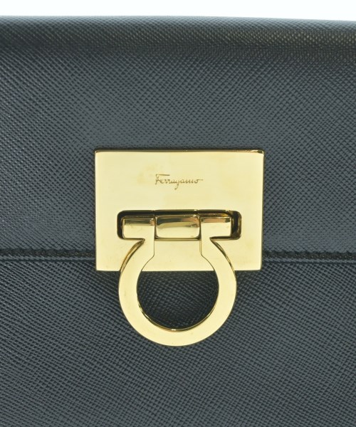 Salvatore Ferragamo（サルバトーレフェラガモ）ショルダーバッグ 黒 サイズ:- レディース/2200678262931