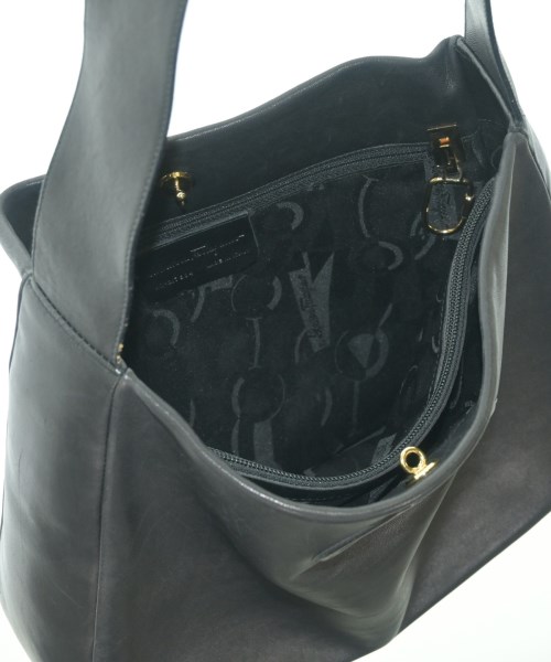 Salvatore Ferragamo（サルバトーレフェラガモ）ショルダーバッグ 黒 サイズ:- レディース/2200678263044