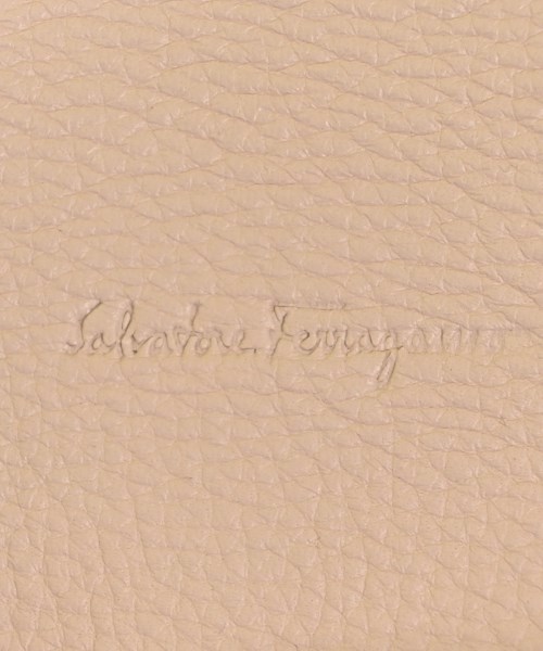 Salvatore Ferragamo（サルバトーレフェラガモ）ショルダーバッグ ピンク サイズ:- レディース/2200678373019