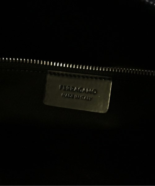 Salvatore Ferragamo（サルバトーレフェラガモ）ショルダーバッグ 黒 サイズ:- レディース/2200675069106