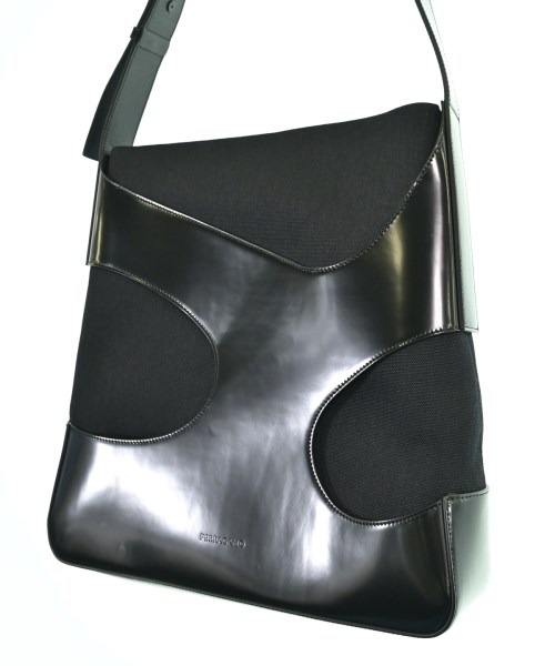 Salvatore Ferragamo（サルバトーレフェラガモ）ショルダーバッグ 黒 サイズ:- レディース/2200675069106