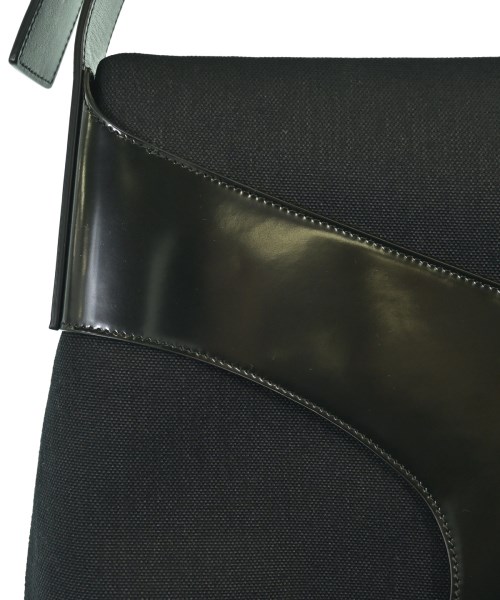 Salvatore Ferragamo（サルバトーレフェラガモ）ショルダーバッグ 黒 サイズ:- レディース/2200675069106