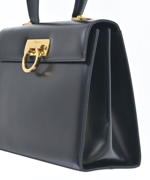Salvatore Ferragamo（サルバトーレフェラガモ）ショルダーバッグ 黒 サイズ:- レディース/2200680723062