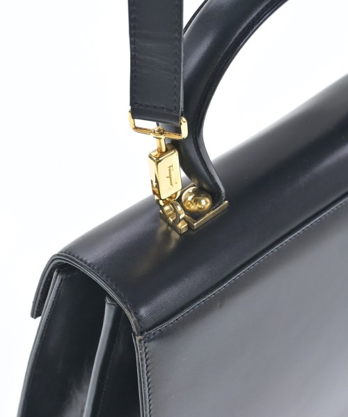 Salvatore Ferragamo（サルバトーレフェラガモ）ショルダーバッグ 黒 サイズ:- レディース/2200680723062