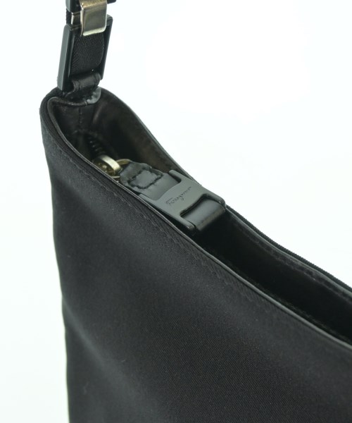 Salvatore Ferragamo（サルバトーレフェラガモ）ハンドバッグ 黒 サイズ:- レディース/2200681429277