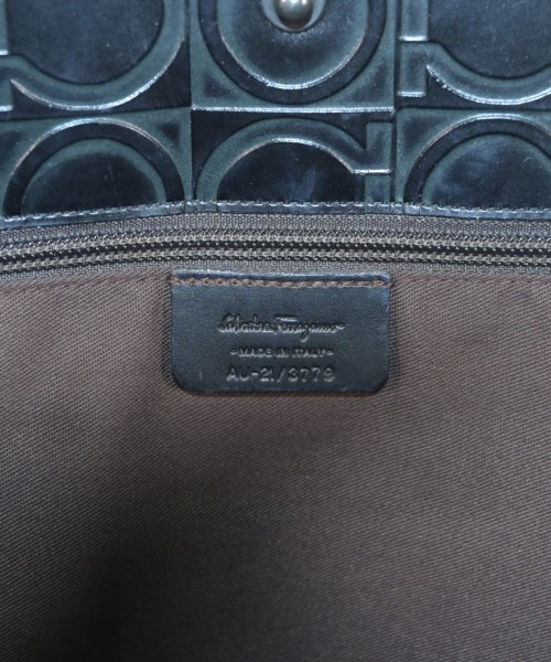 Salvatore Ferragamo（サルバトーレフェラガモ）ショルダーバッグ 黒 サイズ:- レディース/2200681430303