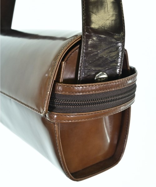 Salvatore Ferragamo（サルバトーレフェラガモ）ショルダーバッグ 茶 サイズ:- レディース/2200693935544