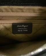 Salvatore Ferragamo（サルバトーレフェラガモ）ショルダーバッグ 黒 サイズ:- レディース/2200693935643