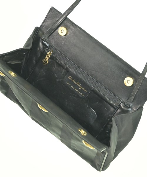 Salvatore Ferragamo（サルバトーレフェラガモ）ショルダーバッグ 黒 サイズ:- レディース/2200693935827