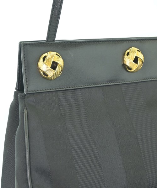 Salvatore Ferragamo（サルバトーレフェラガモ）ショルダーバッグ 黒 サイズ:- レディース/2200693935827