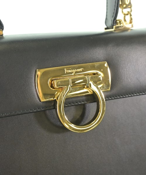 Salvatore Ferragamo（サルバトーレフェラガモ）ハンドバッグ 黒 サイズ:- レディース/2200693936640