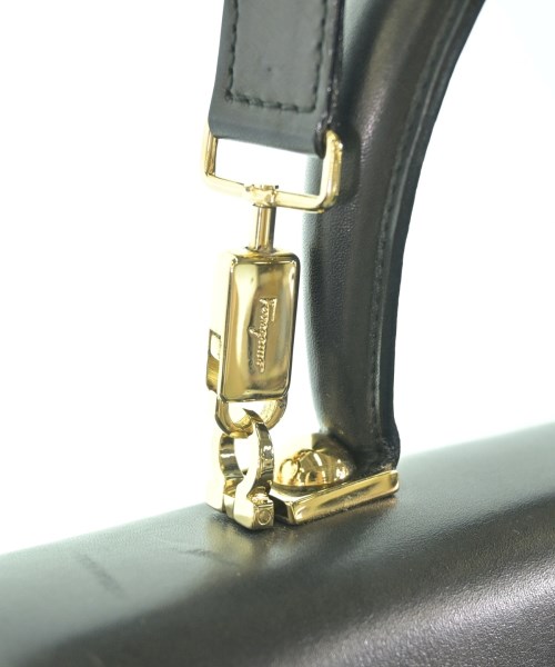 Salvatore Ferragamo（サルバトーレフェラガモ）ハンドバッグ 黒 サイズ:- レディース/2200693936640