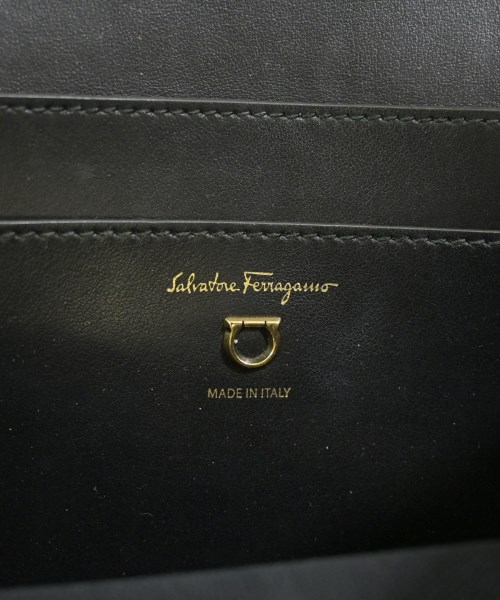 Salvatore Ferragamo（サルバトーレフェラガモ）ショルダーバッグ ベージュ サイズ:- レディース/2200693936916