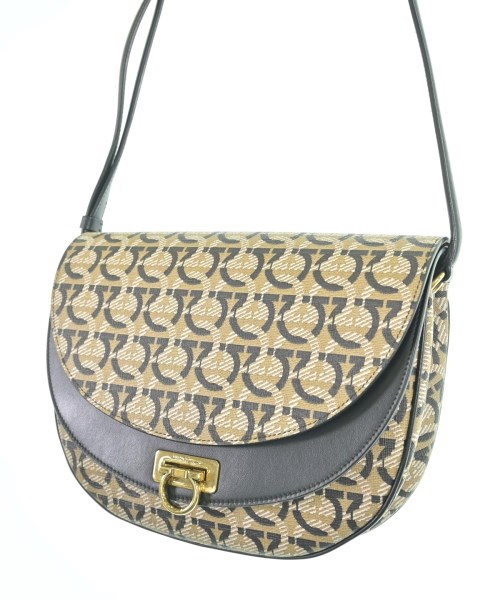 Salvatore Ferragamo（サルバトーレフェラガモ）ショルダーバッグ ベージュ サイズ:- レディース/2200693936916