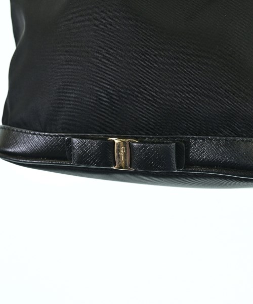 Salvatore Ferragamo（サルバトーレフェラガモ）ハンドバッグ 黒 サイズ:- レディース/2200693936954