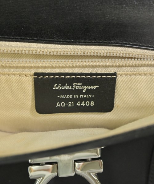 Salvatore Ferragamo（サルバトーレフェラガモ）ショルダーバッグ 黒 サイズ:- レディース/2200696048678