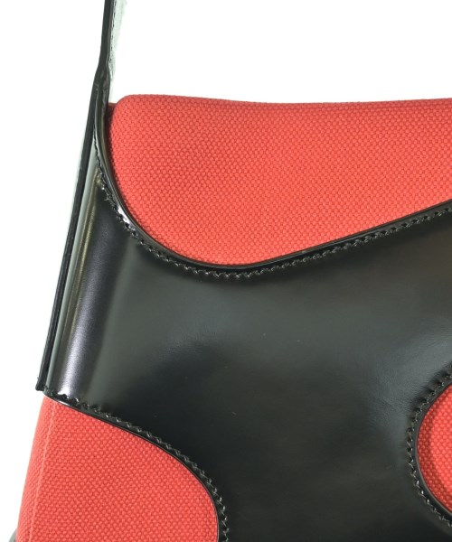 Salvatore Ferragamo（サルバトーレフェラガモ）ハンドバッグ 黒 サイズ:- レディース/2200697015051