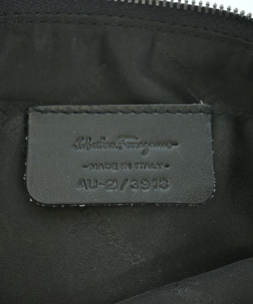 Salvatore Ferragamo（サルバトーレフェラガモ）ショルダーバッグ 黒 サイズ:- レディース/2200691866123