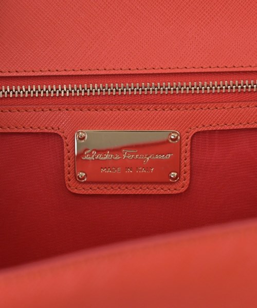 Salvatore Ferragamo（サルバトーレフェラガモ）ショルダーバッグ 赤 サイズ:- レディース/2200700098132