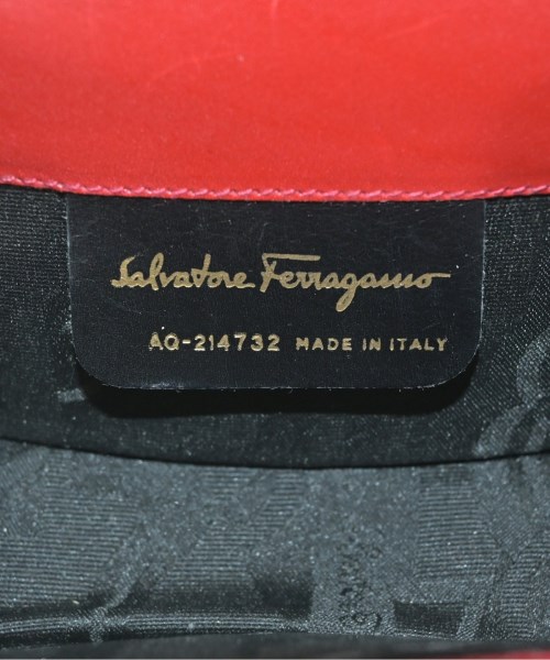 Salvatore Ferragamo（サルバトーレフェラガモ）ショルダーバッグ 赤 サイズ:- レディース/2200700098262