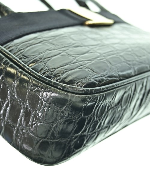 Salvatore Ferragamo（サルバトーレフェラガモ）ハンドバッグ 紺 サイズ:- レディース/2200702125188
