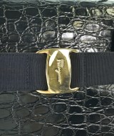 Salvatore Ferragamo（サルバトーレフェラガモ）ハンドバッグ 紺 サイズ:- レディース/2200702125188