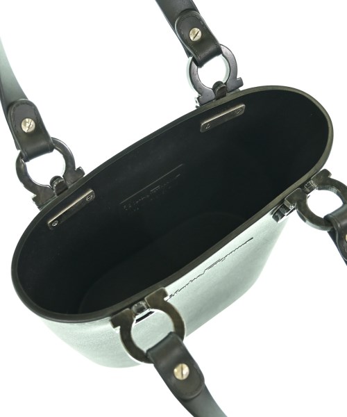 Salvatore Ferragamo（サルバトーレフェラガモ）ハンドバッグ 黒 サイズ:- レディース/2200702125492