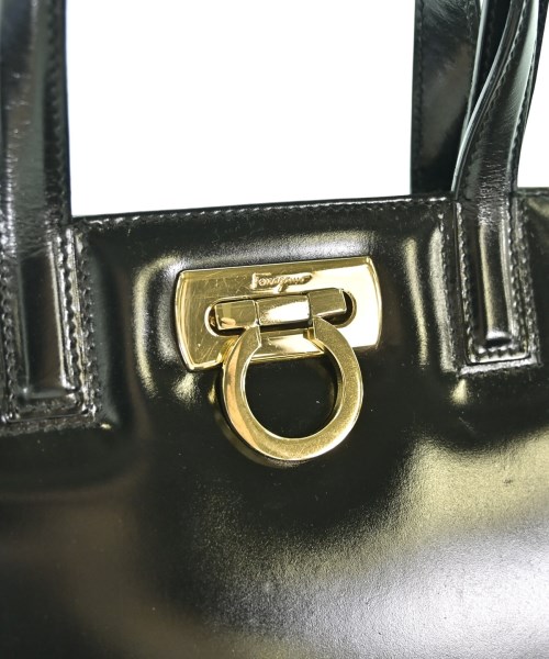 Salvatore Ferragamo（サルバトーレフェラガモ）ハンドバッグ 黒 サイズ:- レディース/2200702126208