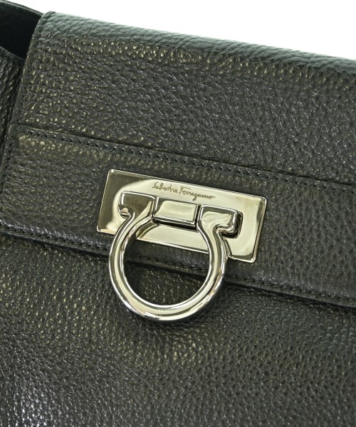 Salvatore Ferragamo（サルバトーレフェラガモ）ショルダーバッグ 黒 サイズ:- レディース/2200702126659