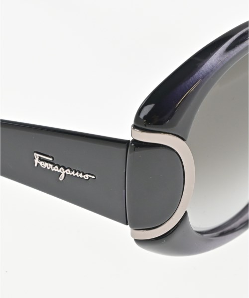 Salvatore Ferragamo（サルバトーレフェラガモ）サングラス 黒 サイズ:- レディース/2200655898016