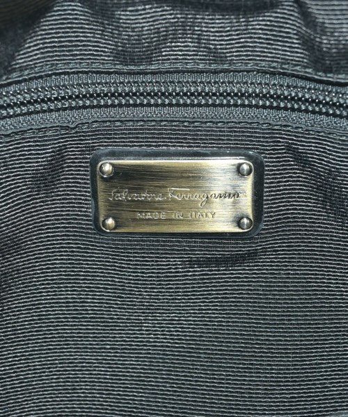 Salvatore Ferragamo（サルバトーレフェラガモ）ハンドバッグ 黒 サイズ:- レディース/2200656859146