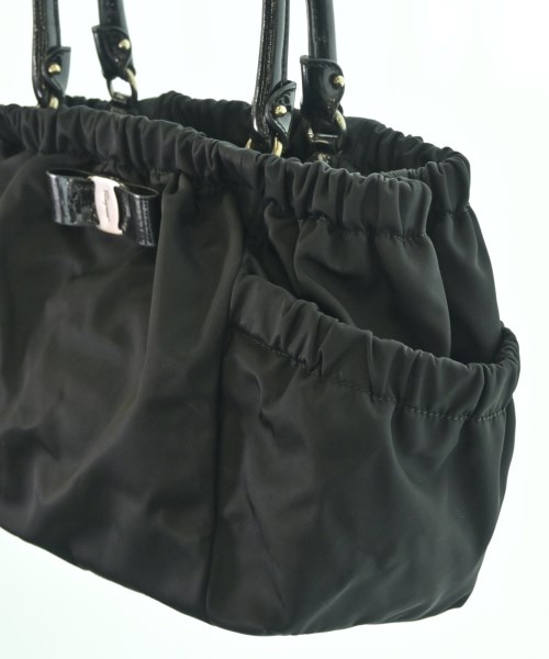 Salvatore Ferragamo（サルバトーレフェラガモ）ハンドバッグ 黒 サイズ:- レディース/2200656859146