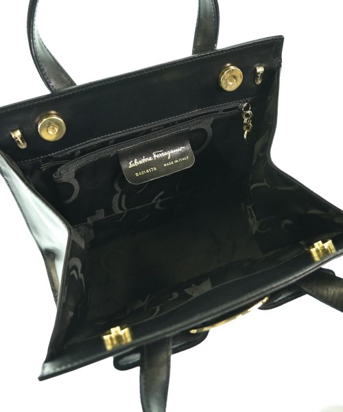 Salvatore Ferragamo（サルバトーレフェラガモ）ハンドバッグ 黒 サイズ:- レディース/2200656859849