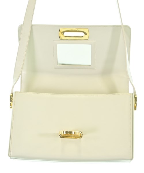 Salvatore Ferragamo（サルバトーレフェラガモ）ショルダーバッグ 白 サイズ:- レディース/2200656859955