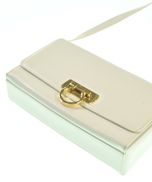 Salvatore Ferragamo（サルバトーレフェラガモ）ショルダーバッグ 白 サイズ:- レディース/2200656859955