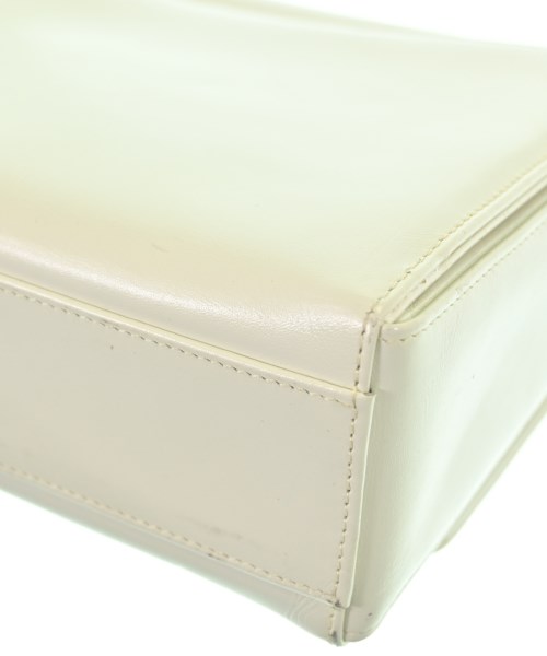 Salvatore Ferragamo（サルバトーレフェラガモ）ショルダーバッグ 白 サイズ:- レディース/2200656859955