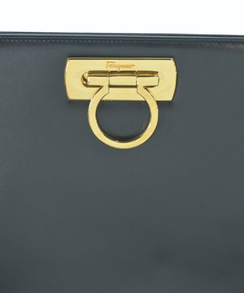 Salvatore Ferragamo（サルバトーレフェラガモ）ショルダーバッグ 黒 サイズ:- レディース/2200656859986