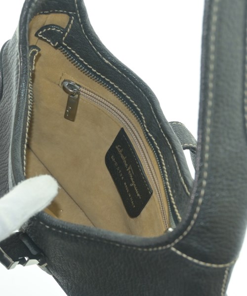 Salvatore Ferragamo（サルバトーレフェラガモ）ショルダーバッグ 黒 サイズ:- レディース/2200656860029