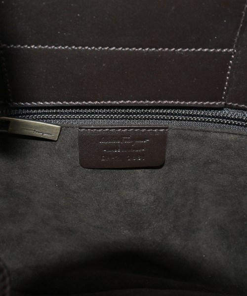 Salvatore Ferragamo（サルバトーレフェラガモ）ショルダーバッグ 茶 サイズ:- レディース/2200656860869